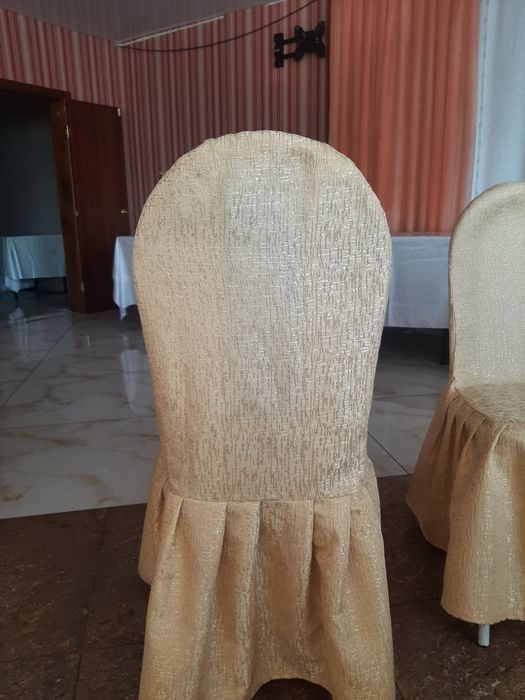 Продам накидки на стулья