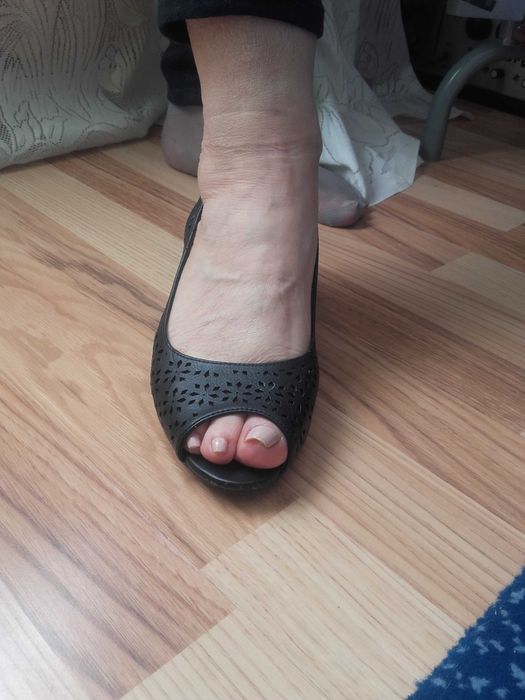 Sandale din piele pentru dama