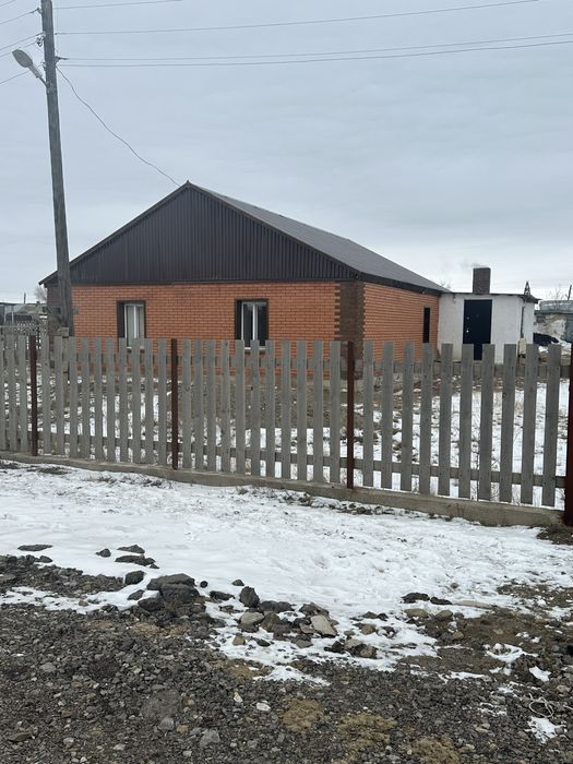 Курлыс ауылында уй сатылады