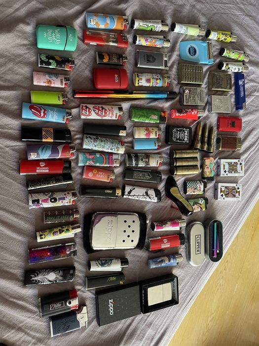 Colecție de brichete de vânzare