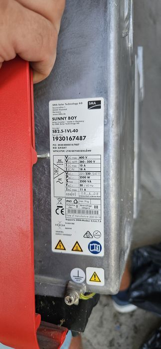 Invertor si cabluri solare