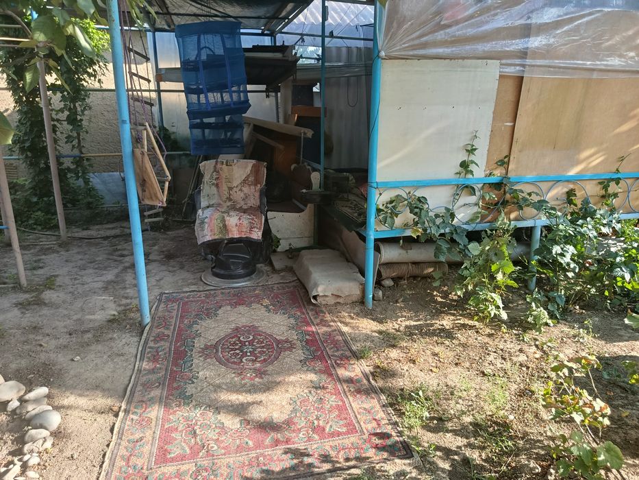 Продам дом  в городе с участком 7 соток