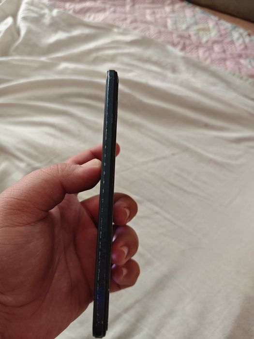 Продам телефон Vivo v23e