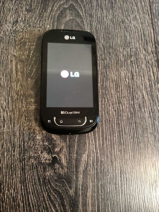 Продам Смартфоны LG . 2 симки.Отл.сост.