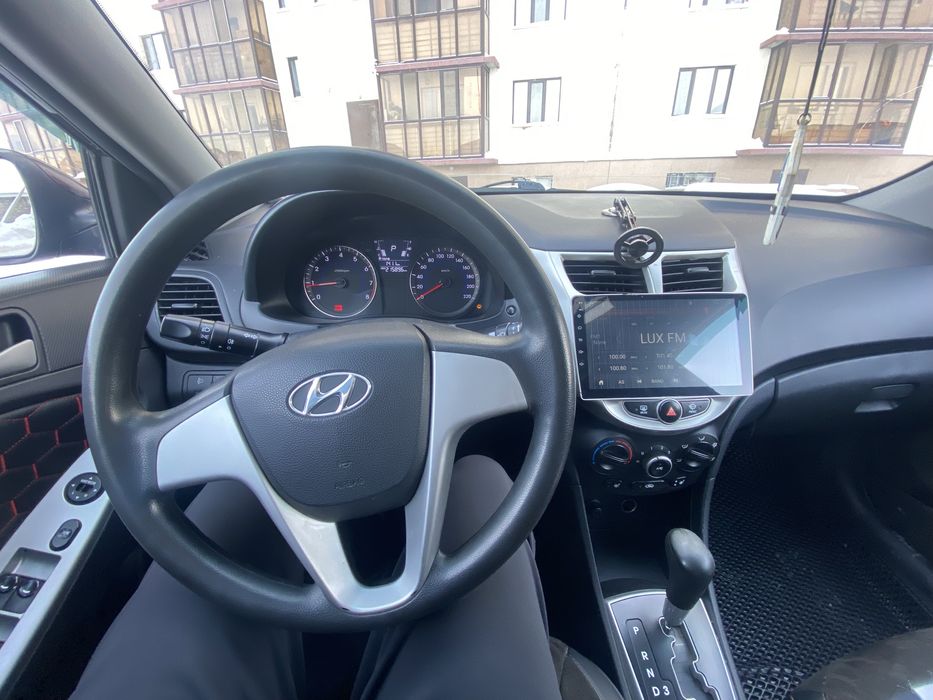 Продаю Hyundai akcent 2014