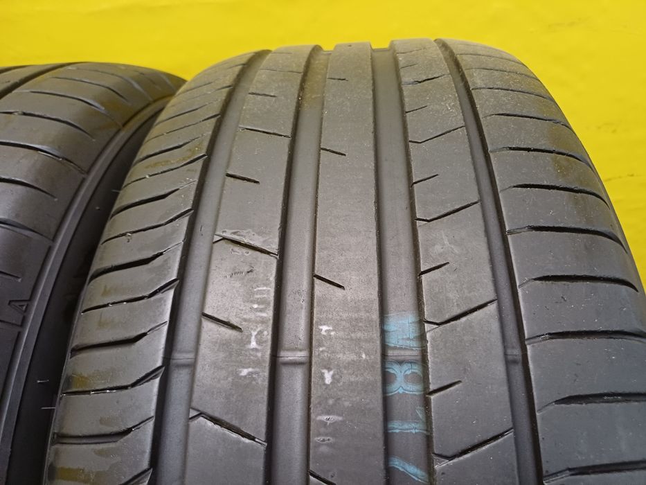 Шины 255 55 R18 Toyo комплект