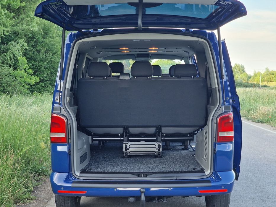 Volkswagen Caravelle T5 T6 2.0 TDI  2014 Extra Lung 8+1 Locuri (Transporter vivaro vito custom)