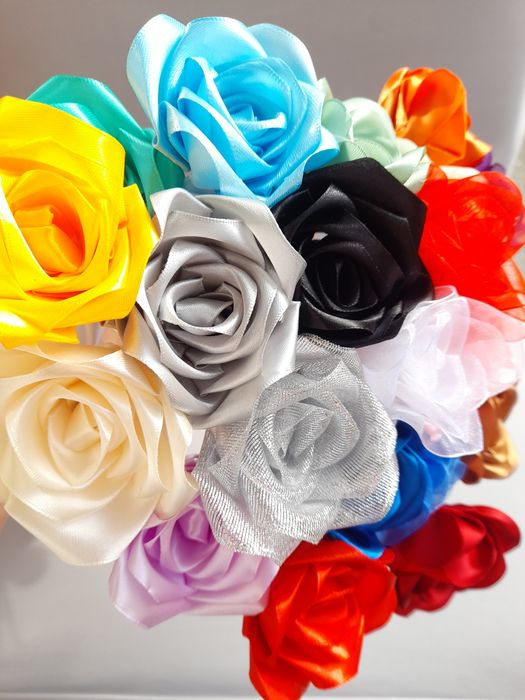 Сатенени рози за вашите проекти