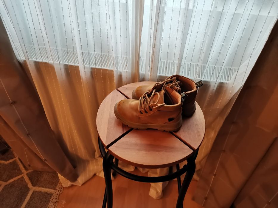 Ghetute Zara marime 25