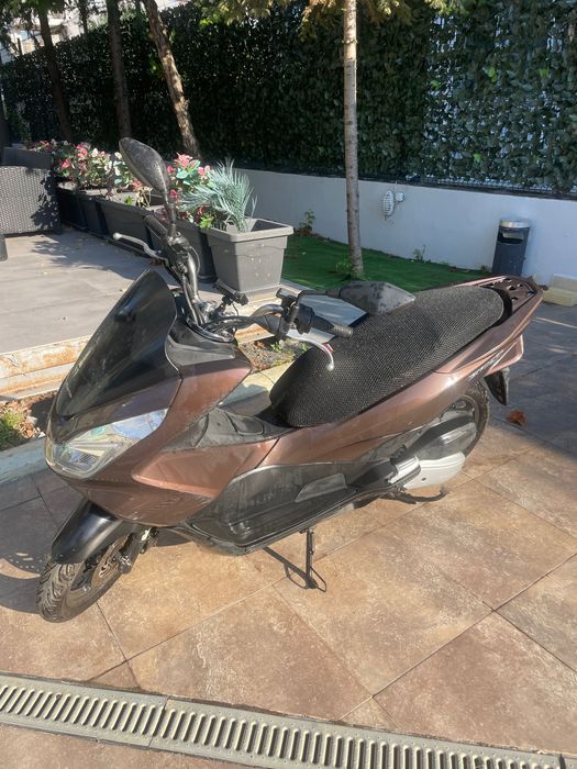 Honda PCX 125  в перфектно състояние без документи