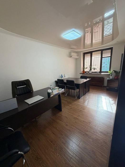 Сдаётся аренда под офис либа под бизнес Мирза улугбек рн ц2