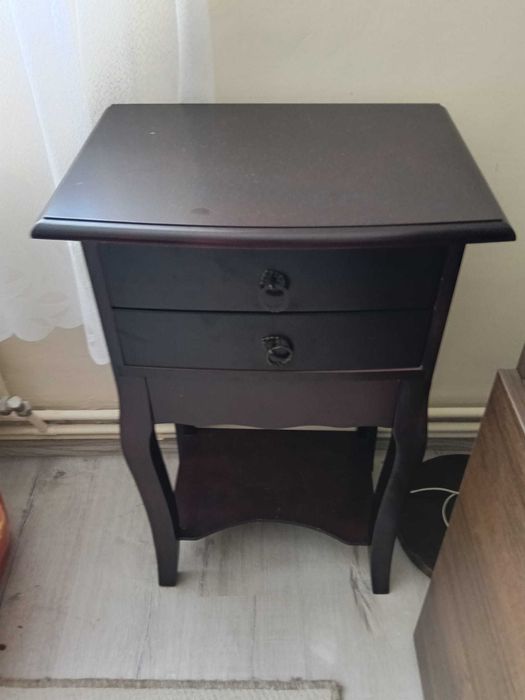Da vanzare mobilier in stare foarte buna la preturi avantajoase