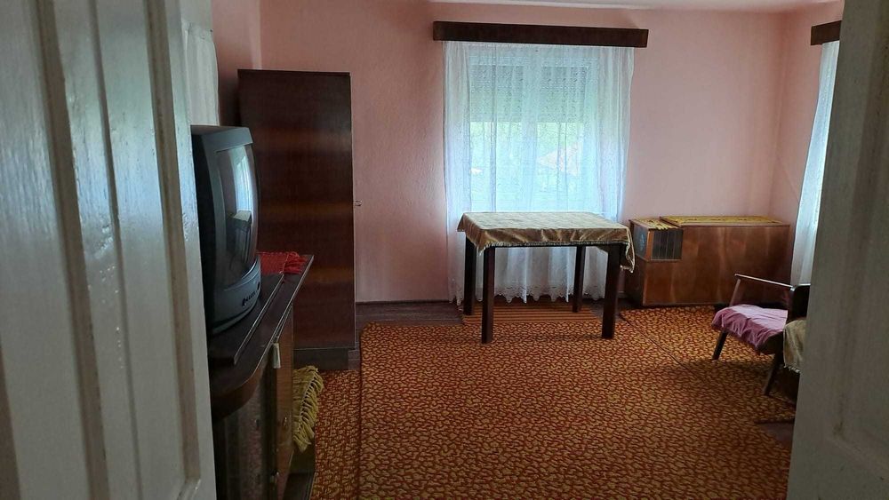 Vând casă în Răcăștia județul Hunedoara