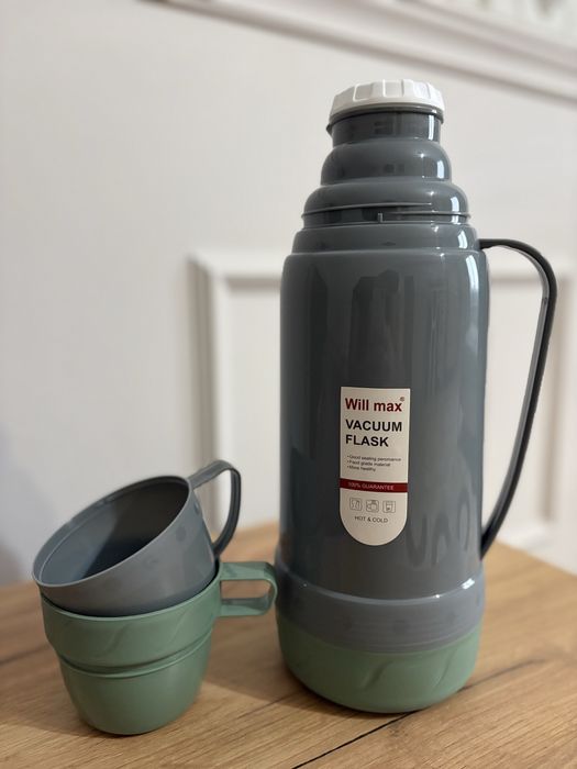 Продаю термос.