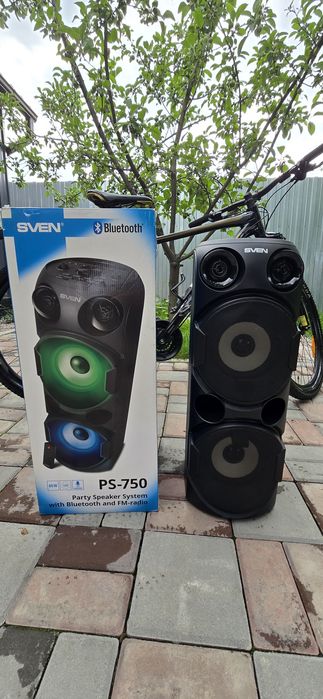Блютуз колонка Sven 750.