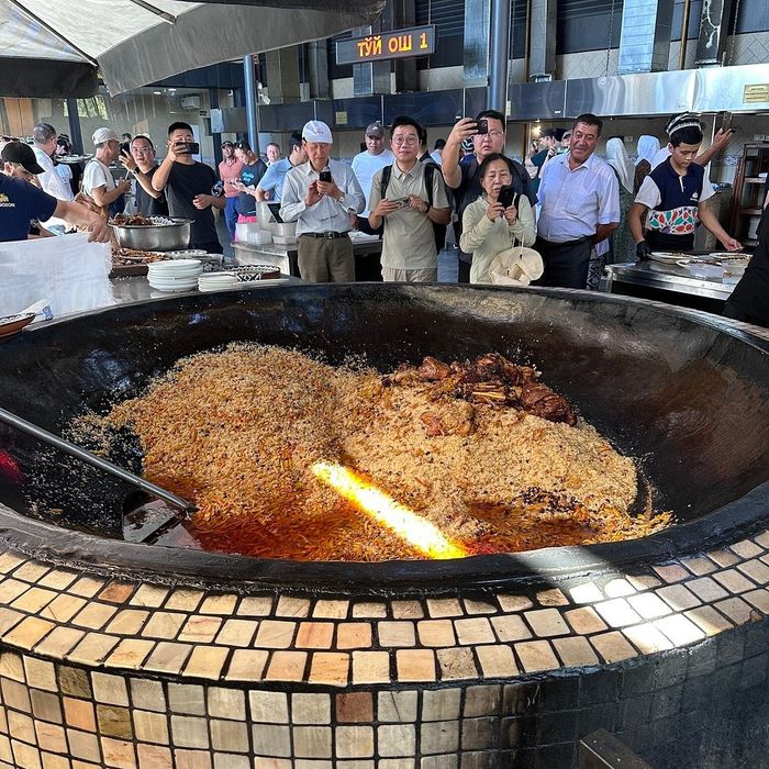 Плов центр Астана Бизнес Повар