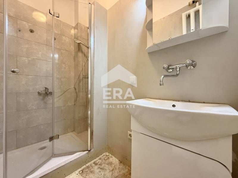 Продава се Тристаен апартамент в София, Център - 81 кв.м за 4062 €/кв.м - Снимка #6