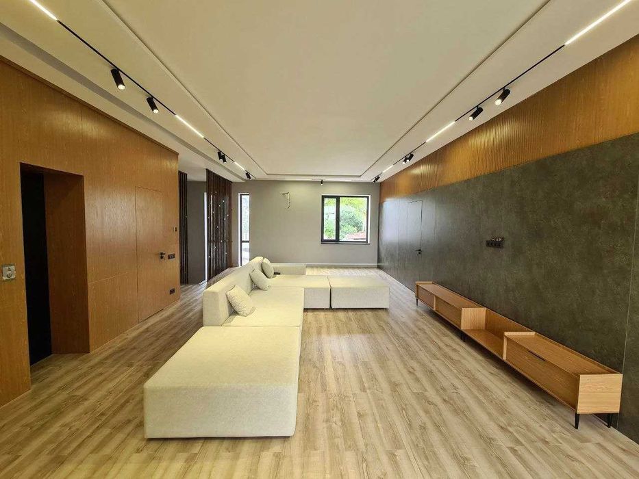 Центр Луначарского  6 комнат дом