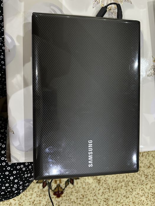 Продаётся ноутбук Samsung R428