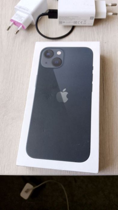 iPhone13 состояние хорошее