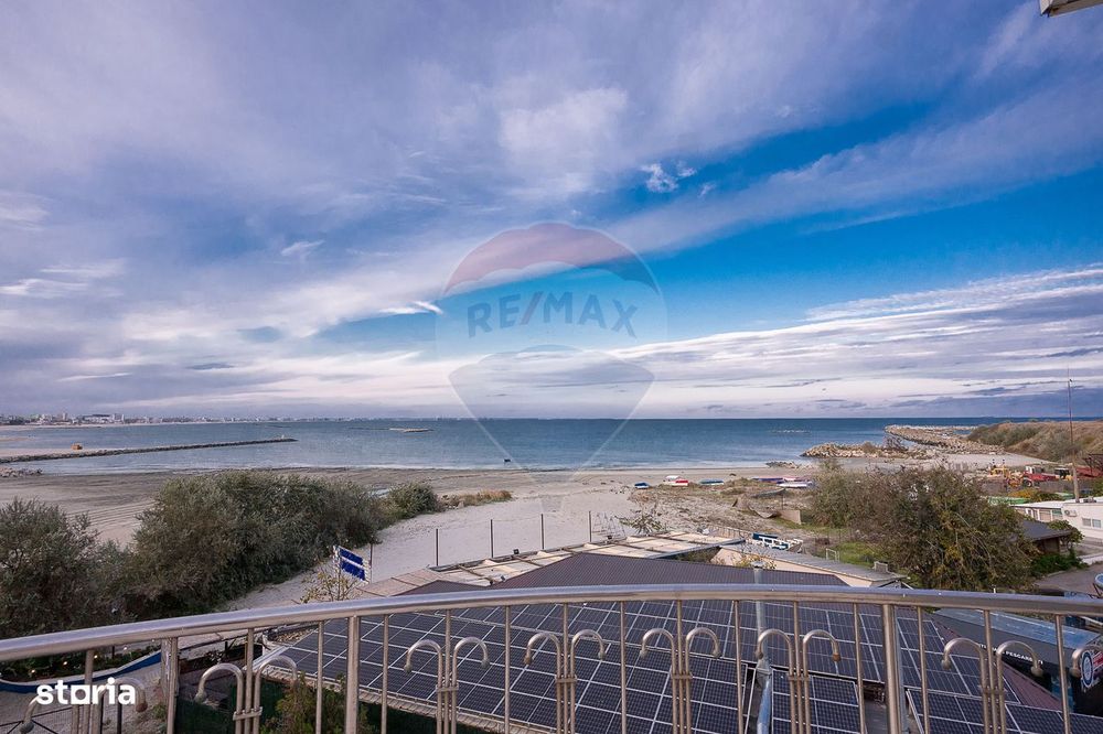 Hotel de vanzare Constanta vedere la Mare si Lacul Siutghiol