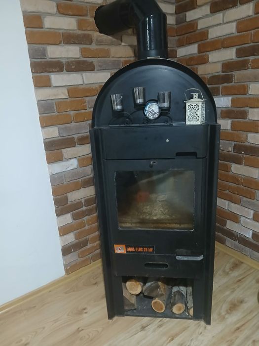 De vanzare termosemineu