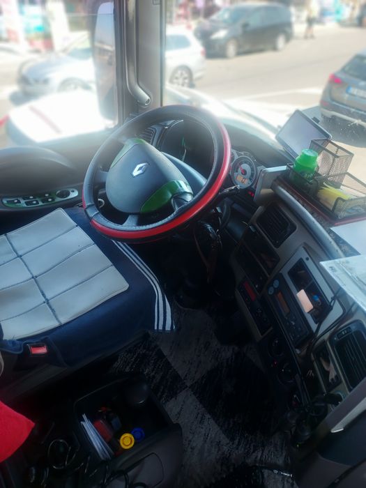 VÂND Renault Magnum