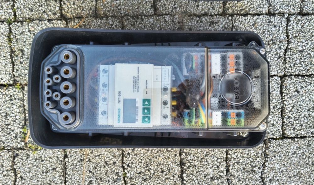 Statie incarcare masina Tesla EvBox Elvi 7/11/22kw