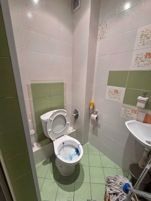 Продава се Тристаен апартамент в Плевен, Идеален център - 82 кв.м за 2244 €/кв.м - Снимка #13