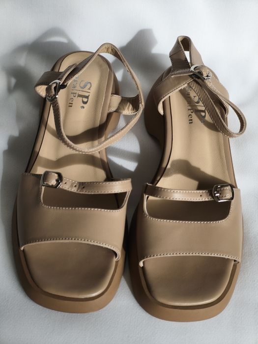 Sara Pen, нови сандали естествена кожа, номер 39