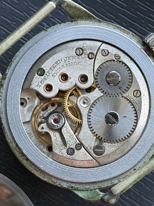 Ceas Movado Swiss made mecanic, cu intoarcere manuala