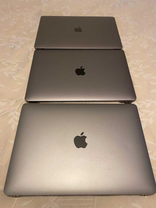 3 x ecrane Macbook Pro 13, A1706, DEFECTE