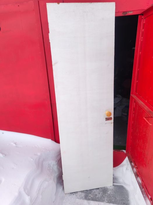 Двери межкомнатные б.у