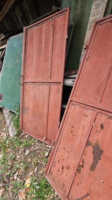 Vand poarta metalica 2.36 x 2 cu stalpi