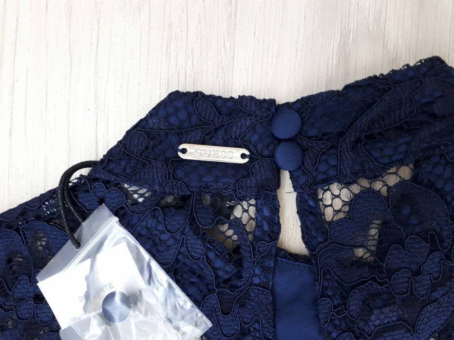 ПОСЛЕДНА БРОЙКА !GUESSGuess дамска дантелена блуза