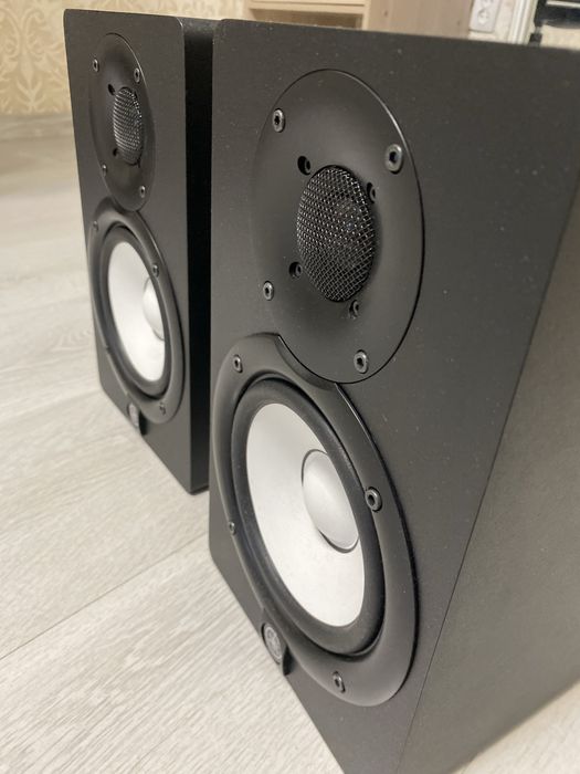 Продам мониторы Yamaha HS5 (динамики)