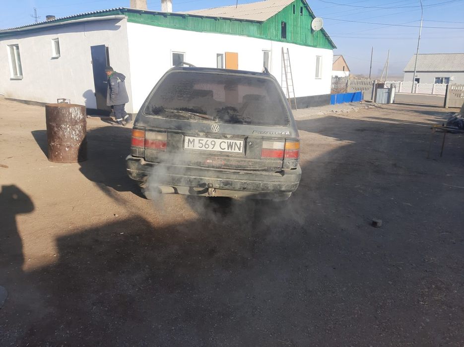 По запчастям продаётся пассат Б3 универсал