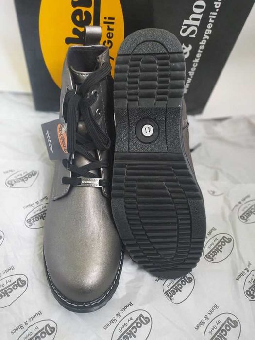 Dockers. Нови оригинални боти