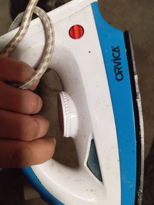 Утюг почти новый