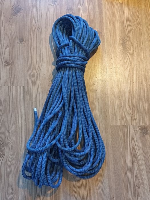 Coarda Tendon Ambition 10.5mm 50m pentru cățărat , escaladă și bouldering