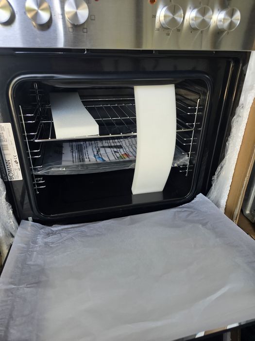 Фурна за вграждане комплект с котлони Bomann