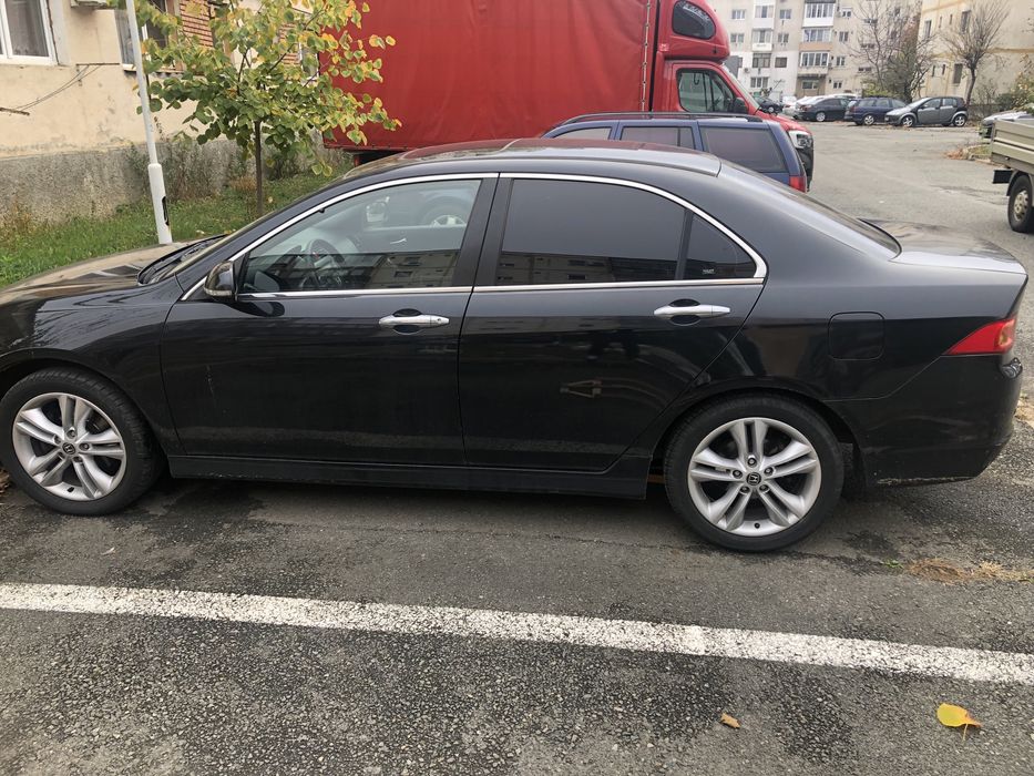 Vand Honda Acord cl7 an 2007