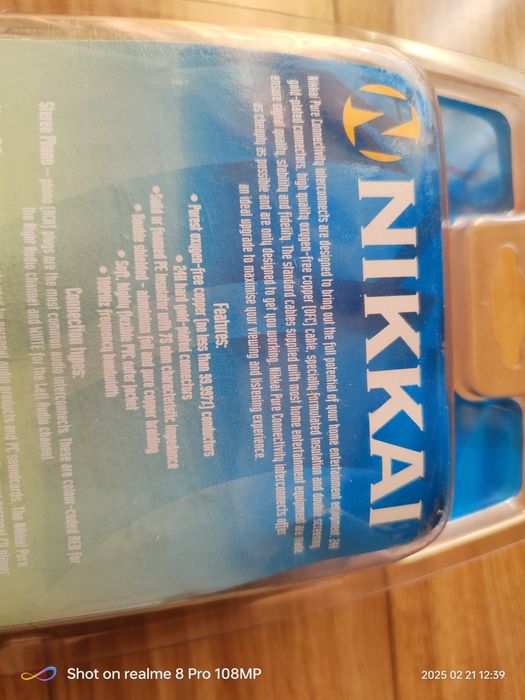 Cablu audio video jack la jack.