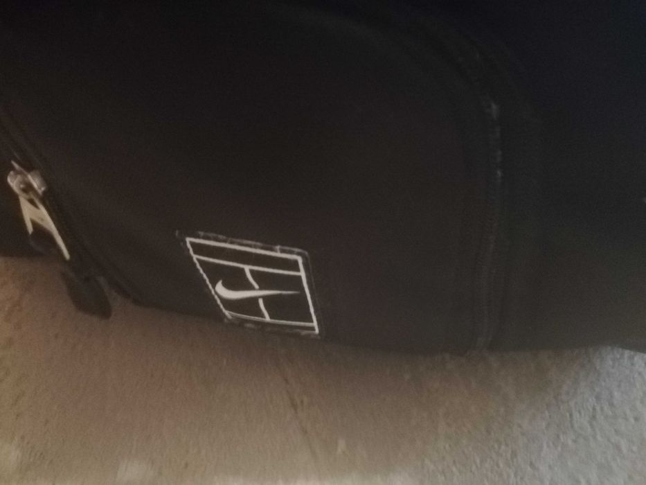 ПОДАРЯВАМ! Тенис сак Nike за 12 ракети