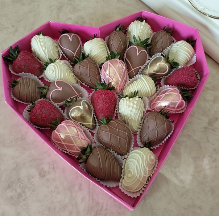 Клубника шоколоде