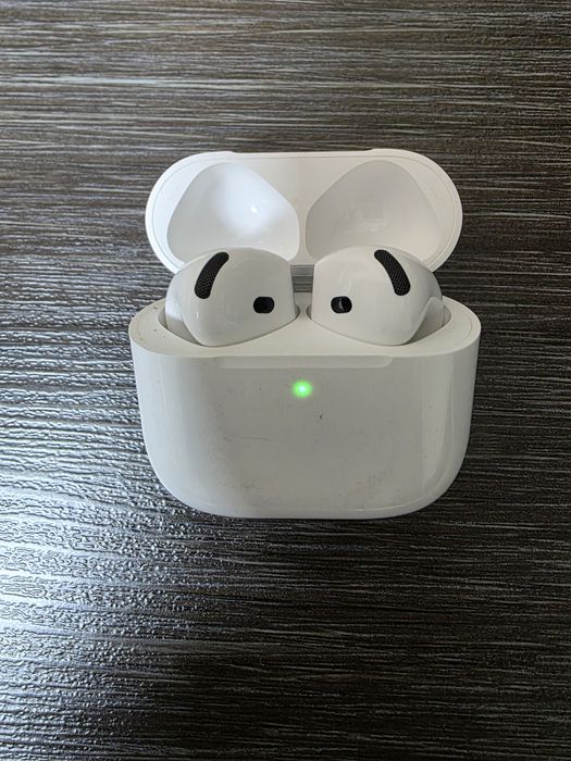 Apple  AirPods  2