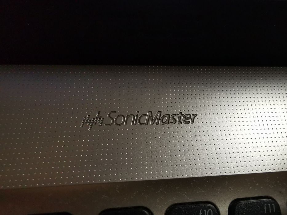 Лаптоп Asus  8GB,512 SSD,NVIDIA 960