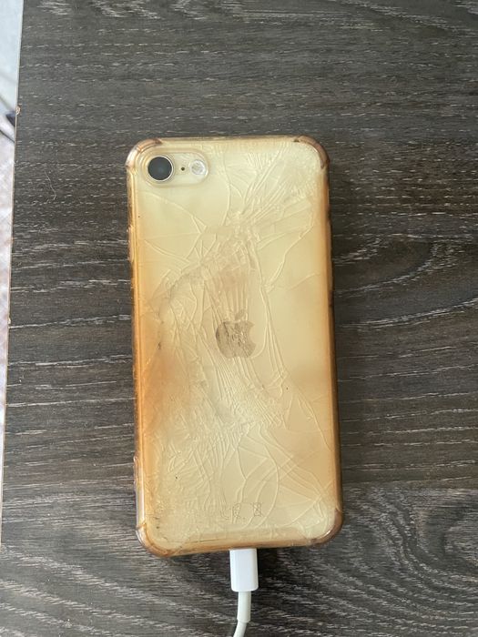 iphone SE бесплатно