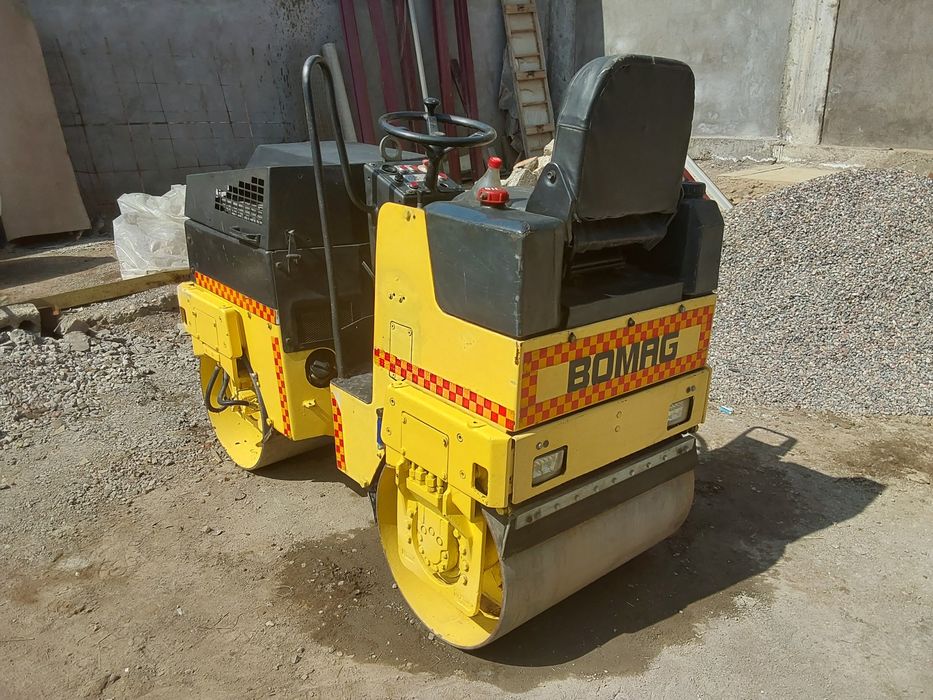 Продается BOMAG BW80AD