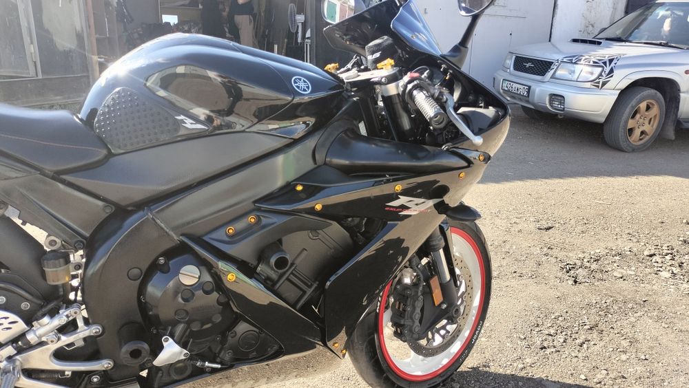 Продам ямаху r1 2006 год
